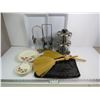 Image 1 : Spice Rack - (2) Straw Hand Fans - (2) Wine Bottle Holders - Purse - (2) Plastic Trays - Plates
