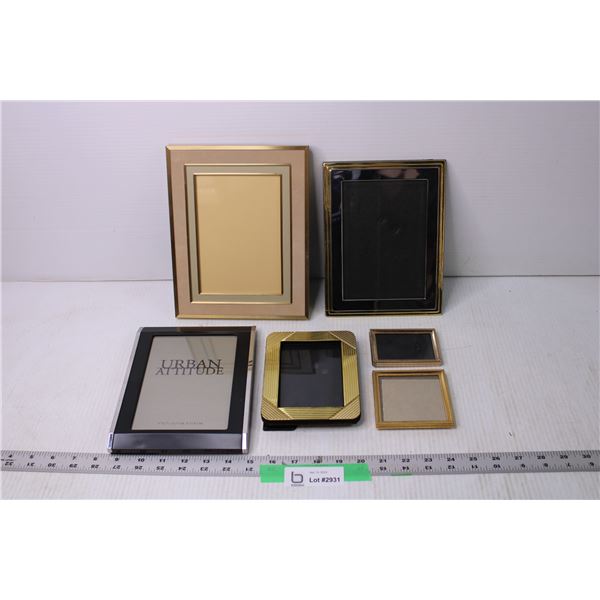 Lot of Assorted Picture Frames