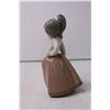 Image 2 : Lladro Woman Figurine