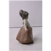Image 4 : Lladro Woman Figurine