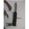 Image 4 : (3) Pocket Knives