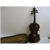 Image 2 : Unmarked Vintage Violin in Wooden Case