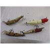 Image 4 : (4) Vintage Wooden Jointed Lures