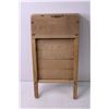 Image 4 : Antique Ideal Wash Board
