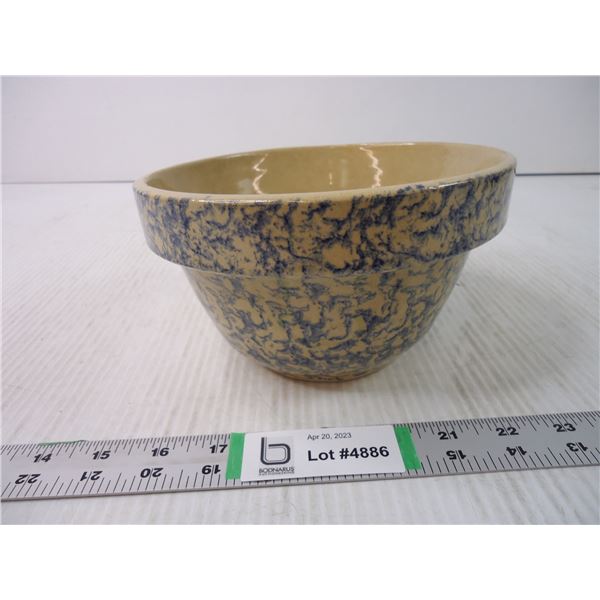 Roseville Spongeware Mixing Bowl