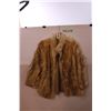 Image 1 : *Vintage Fur Coat - Size Womens Small