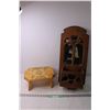 Image 1 : Wooden Step Stool and Wall Hanging Mirror Decoration