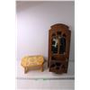 Image 2 : Wooden Step Stool and Wall Hanging Mirror Decoration