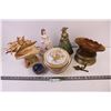 Image 2 : Large Shell Decor, 2 lady figurines, glass bowl with lid, wooden bowl, pedastol, key hook