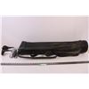 Image 1 : 8 Golf Clubs in Black Bag