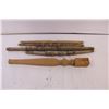 Image 5 : Assorted wooden furniture legs and spindles