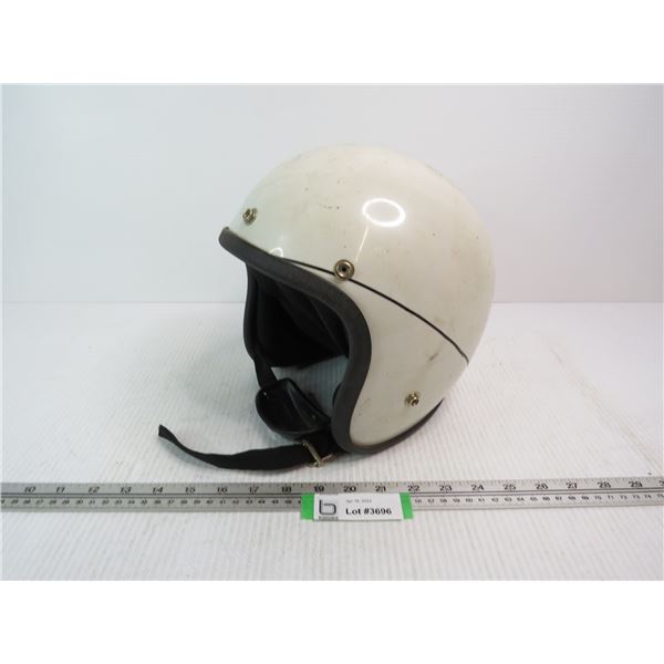 Bell Style Helmet White - (unknown brand name or size)