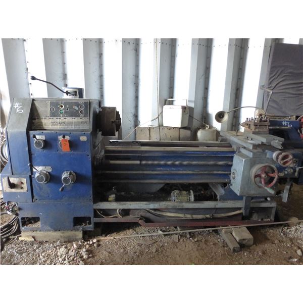 OLDER 3 Phase lathe, 12" x 54" gap bed, steady rest, 13" chuck c/w Lincoln SAE 300 Arc/DC Welder Use