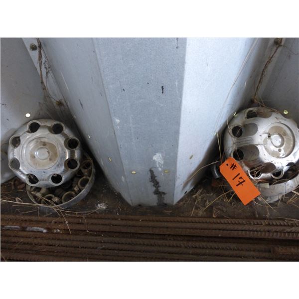 4- 8 bolt chrome centre caps