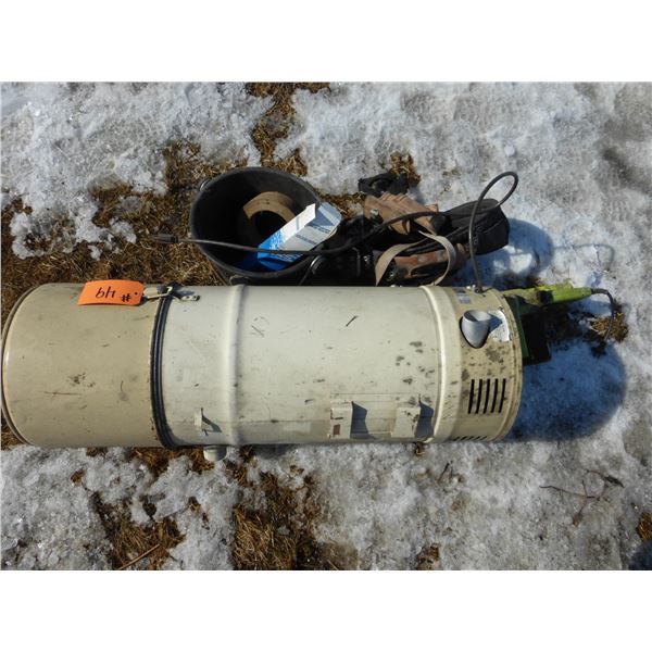 Vacuum, chainsaw, tool belt and qty of gaskets