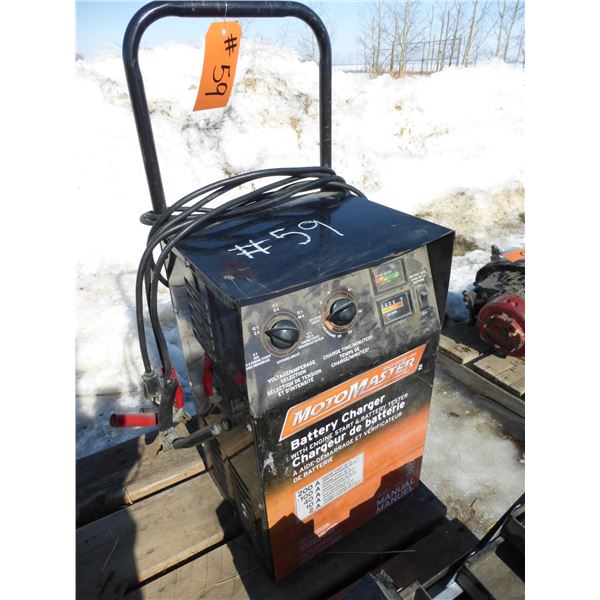 Motomaster battery charger (good)