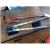 Image 1 : 36" Bolt cutters and 32" pipe wrench
