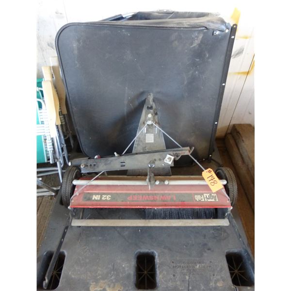 32" Agri Fab lawn sweep