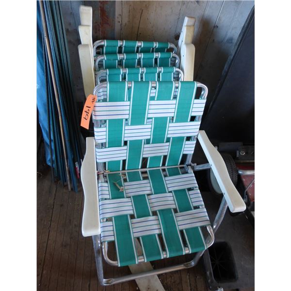 4 Fold out lawn chairs