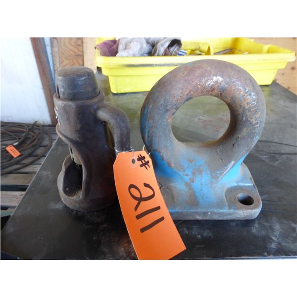 Lunette ring and cable cutter