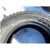 Image 3 : 2- LT245/70R17 tires