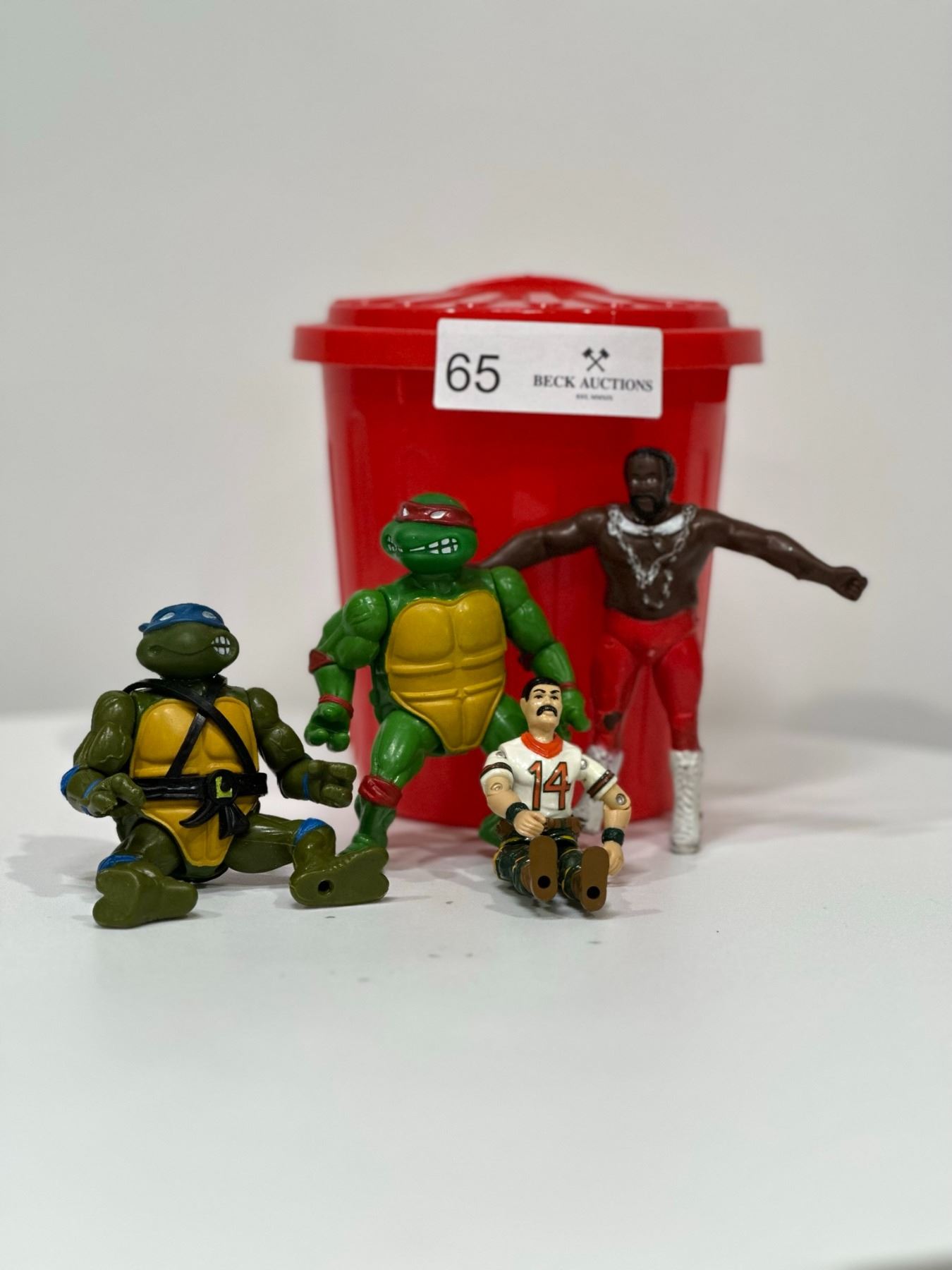 Assorted Vintage Action FIgures Beck Auctions Inc.