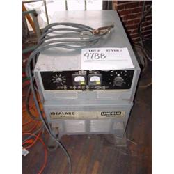 Idealarc R3S 400 Lincoln Arc Welder. 