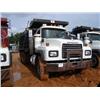 Image 1 : 2002 MACK RD688S T/A DUMP