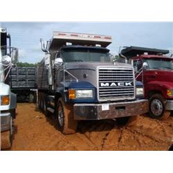 1999 MACK CL713 TRI-AXLE DUMP