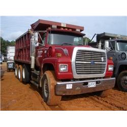 1997 FORD L9000 TRI-AXLE DUMP