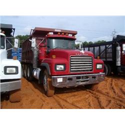 1996 MACK RD688S TRI-AXLE DUMP