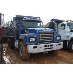 1997 MACK RD688S T/A DUMP