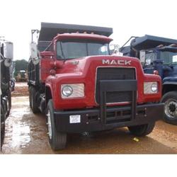 1987 MACK R686ST T/A DUMP