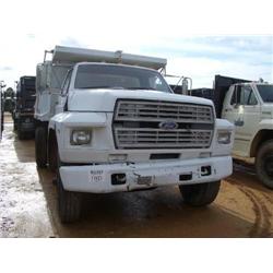 1982 FORD F800 S/A DUMP