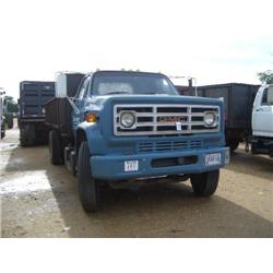 1989 GMC 7000 S/A FLATBED DUMP