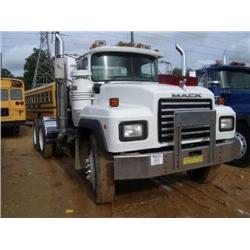 1993 MACK RD688S T/A TRUCK TRACTOR