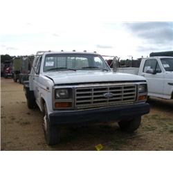 1985 FORD F350 FLATBED