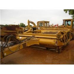 JOHN DEERE CAMECO 1810E SCRAPER PAN