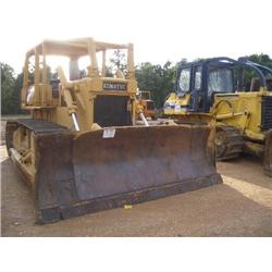 KOMATSU D65E-6 CRAWLER TRACTOR