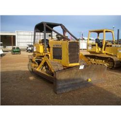 JOHN DEERE 550 CRAWLER TRACTOR
