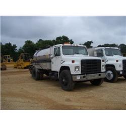 ETNYRE BTRL ASPHALT DISTRIBUTOR