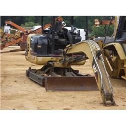 CAT 302.5 MINI EXCAVATOR