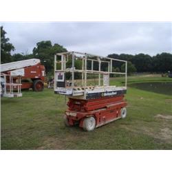 SNORKEL S620 SCISSOR LIFT