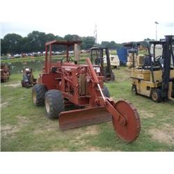 DITCH WITCH R65 RIDING TRENCHER