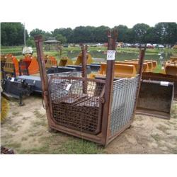 (1) LOT TRIPLE BAR GROUSER PADS