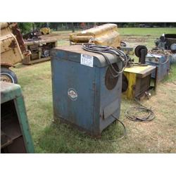 LINCOLN 300 ELECTRIC WELDER