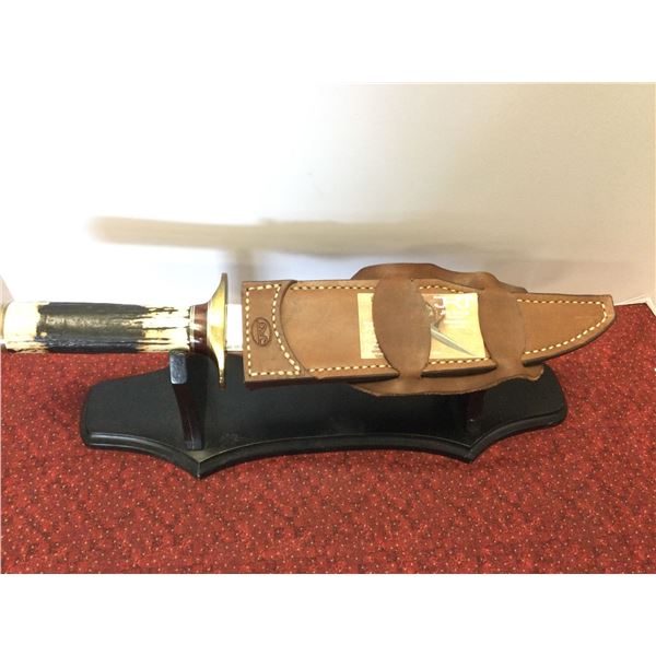 Fantastic John Johnson Handmade Bowie Knife