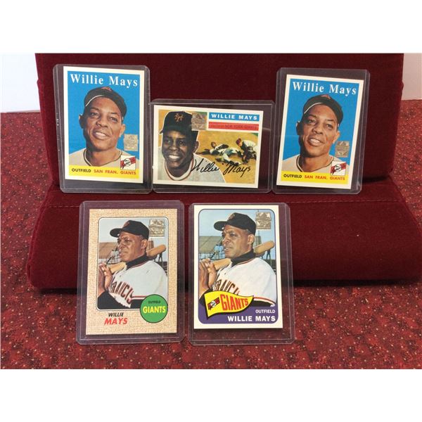 Collection of Willie Mays Baseball Cards