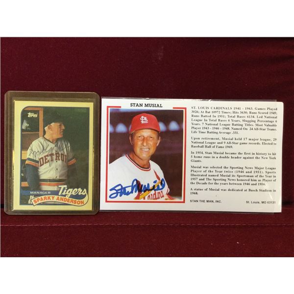 A Lot of 2 Vintage Baseball Cards