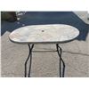 Image 1 : Patio table 5ft x 3 ft